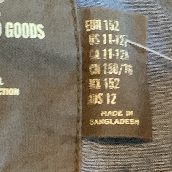 Boys H&M‎ Pin Stripe Vest Size 11-12 EUC - Picture 7 of 8